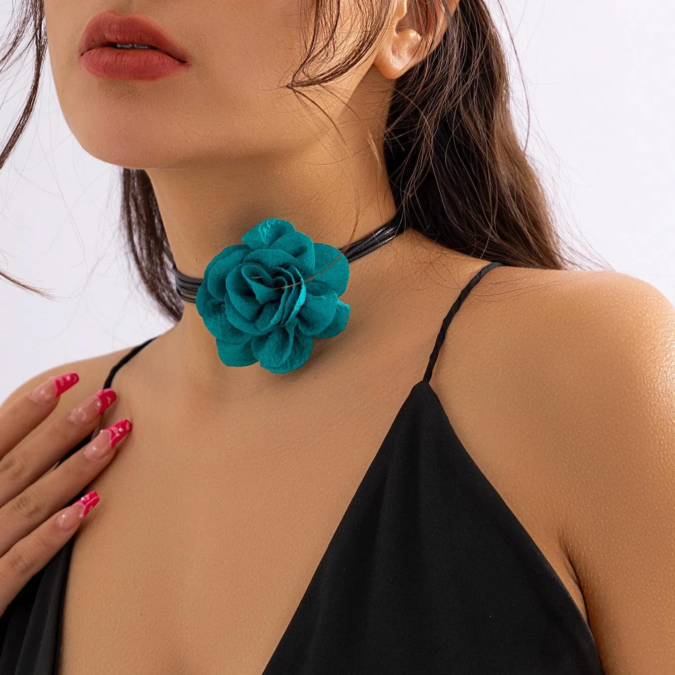 Exaggerated Goth Rose Flower Clavicle Chain Necklace